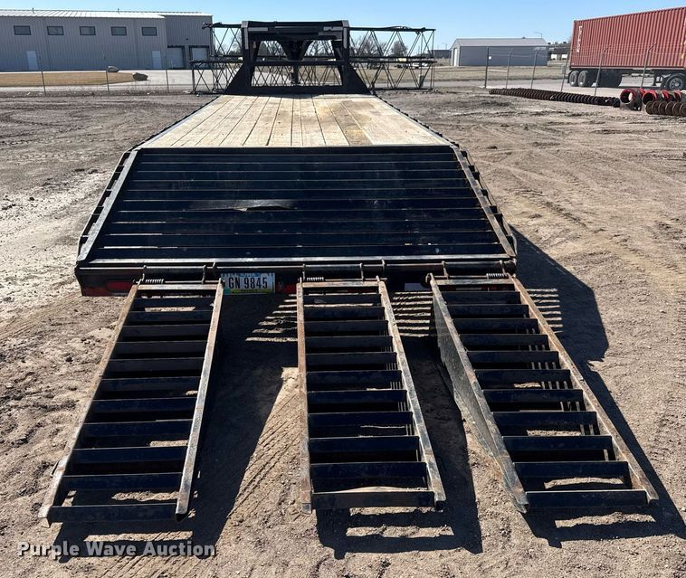 image for item EQ1189 2019 Lamar FS022527 equipment trailer