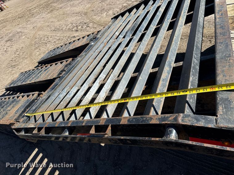 image for item EQ1189 2019 Lamar FS022527 equipment trailer