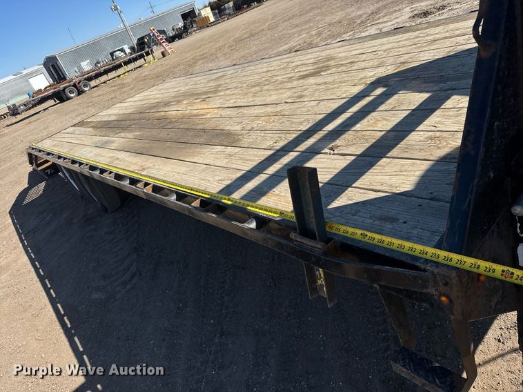 image for item EQ1189 2019 Lamar FS022527 equipment trailer