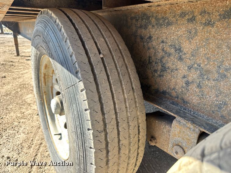 image for item EQ1189 2019 Lamar FS022527 equipment trailer