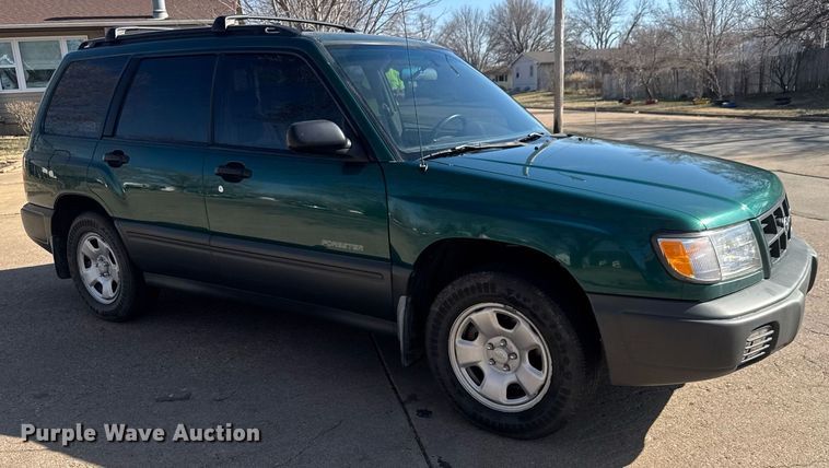 image for item EQ1208 1998 Subaru Forester L SUV