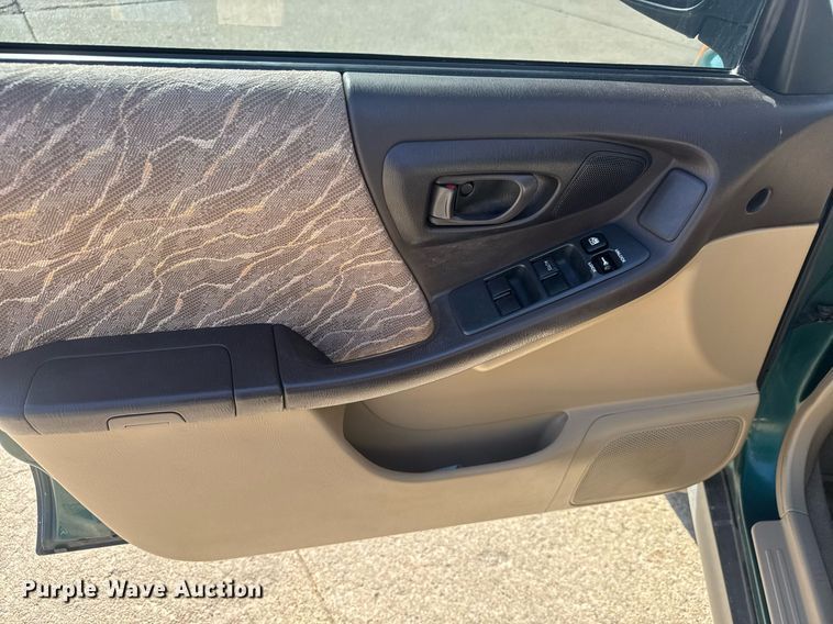 image for item EQ1208 1998 Subaru Forester L SUV