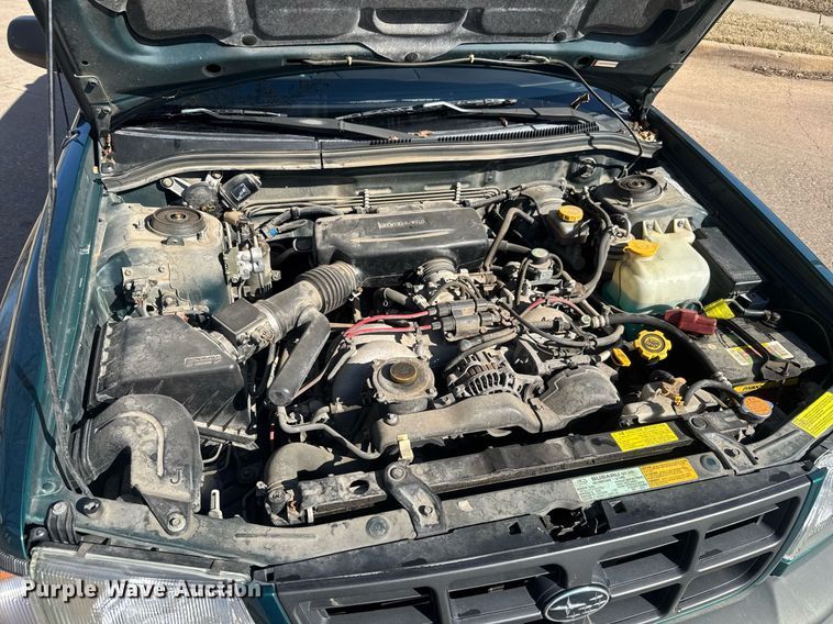 image for item EQ1208 1998 Subaru Forester L SUV