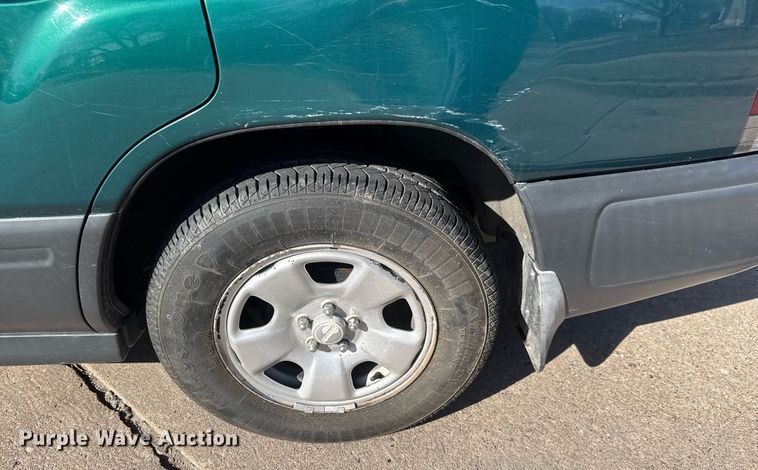 image for item EQ1208 1998 Subaru Forester L SUV
