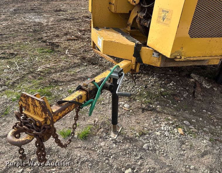image for item EQ1210 1996 Vermeer 1250BC wood chipper