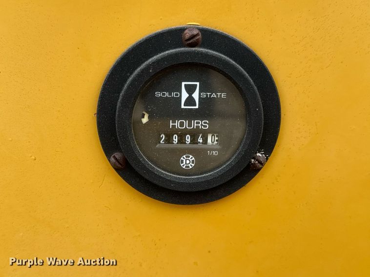 image for item EQ1210 1996 Vermeer 1250BC wood chipper