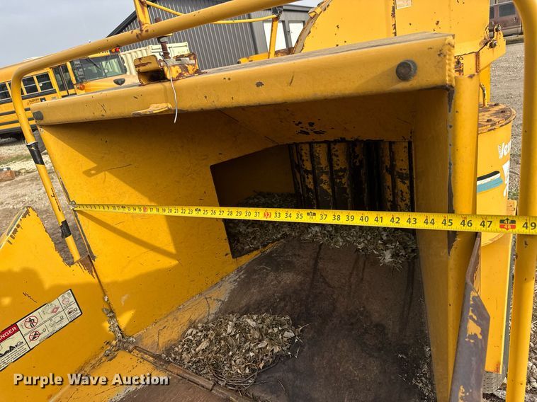 image for item EQ1210 1996 Vermeer 1250BC wood chipper