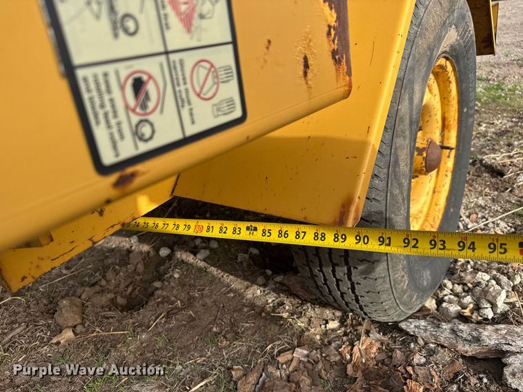 image for item EQ1210 1996 Vermeer 1250BC wood chipper