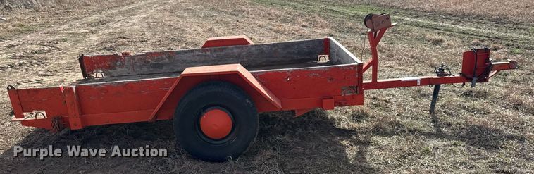 image for item EQ1216 1986 JFW B1FB tilt deck utility trailer