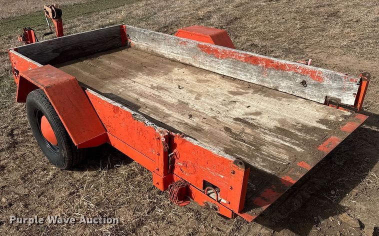 image for item EQ1216 1986 JFW B1FB tilt deck utility trailer