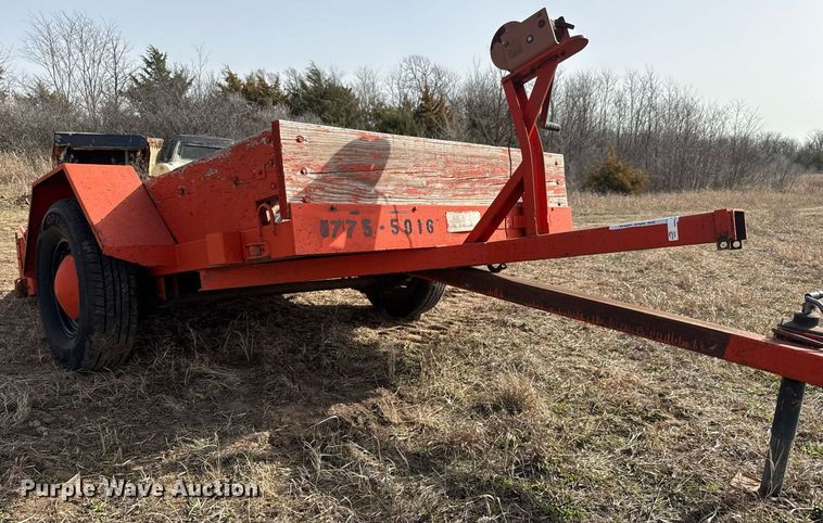 image for item EQ1216 1986 JFW B1FB tilt deck utility trailer
