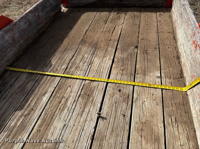 image for item EQ1216 1986 JFW B1FB tilt deck utility trailer