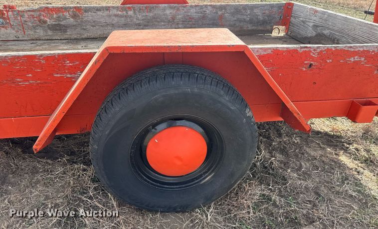 image for item EQ1216 1986 JFW B1FB tilt deck utility trailer