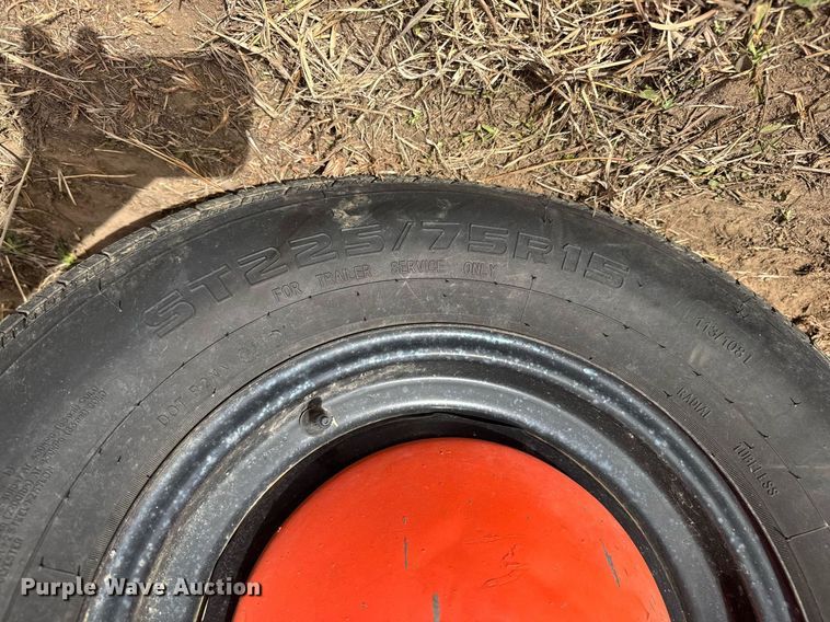 image for item EQ1216 1986 JFW B1FB tilt deck utility trailer