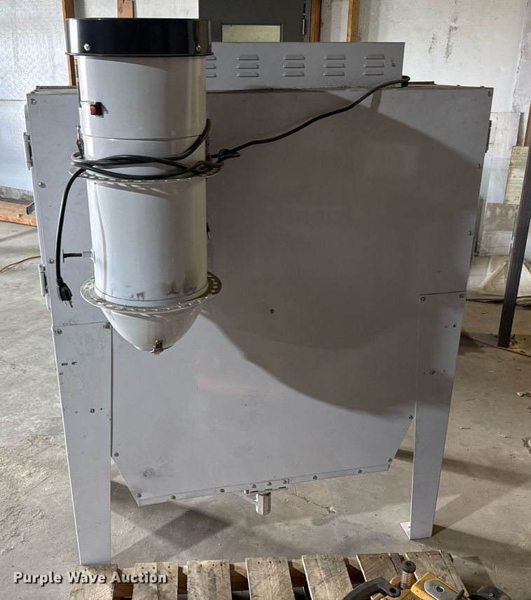 image for item EQ1219 Central Pneumatic sand blast cabinet