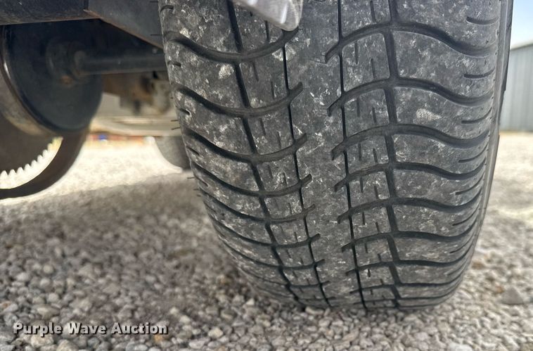 image for item EQ1221 2001 GEM E2 golf cart