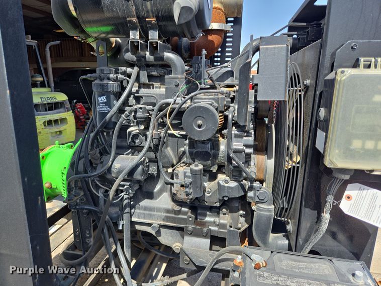 image for item EQ2576 John Deere power unit