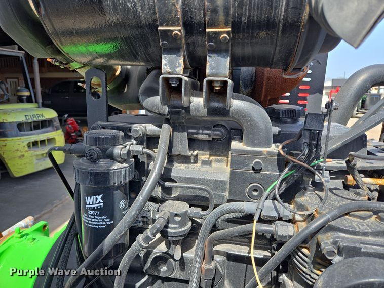 image for item EQ2576 John Deere power unit