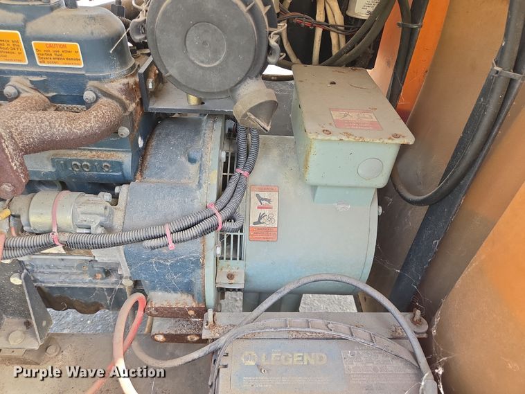 image for item EQ2577 2012 Magnum MLT3060K light plant