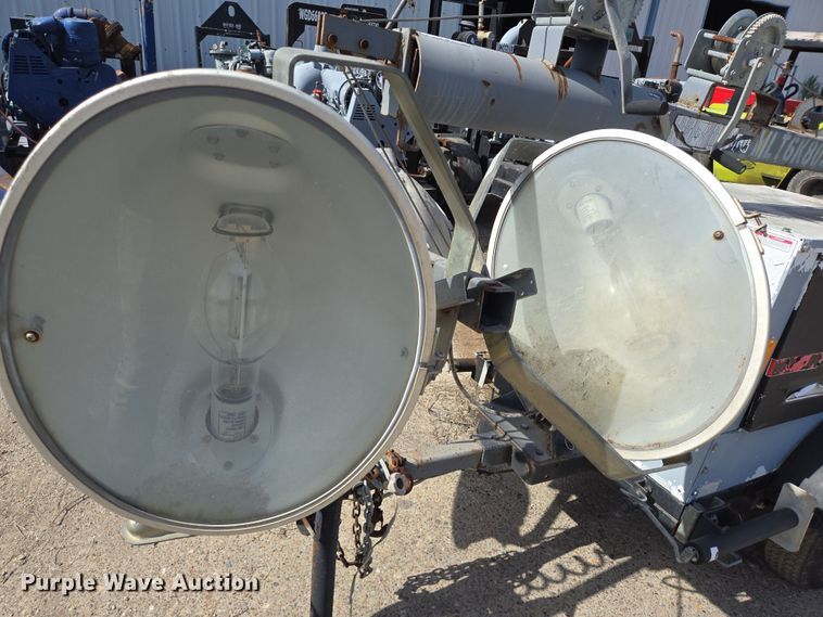 image for item EQ2579 2012 Magnum MLT3060M light plant