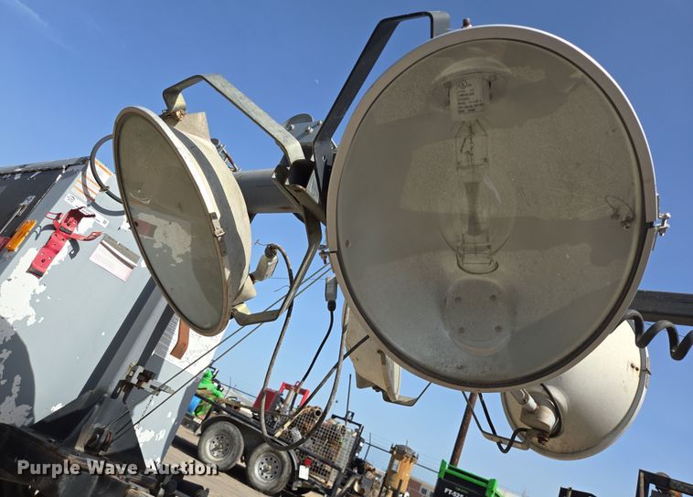 image for item EQ2579 2012 Magnum MLT3060M light plant