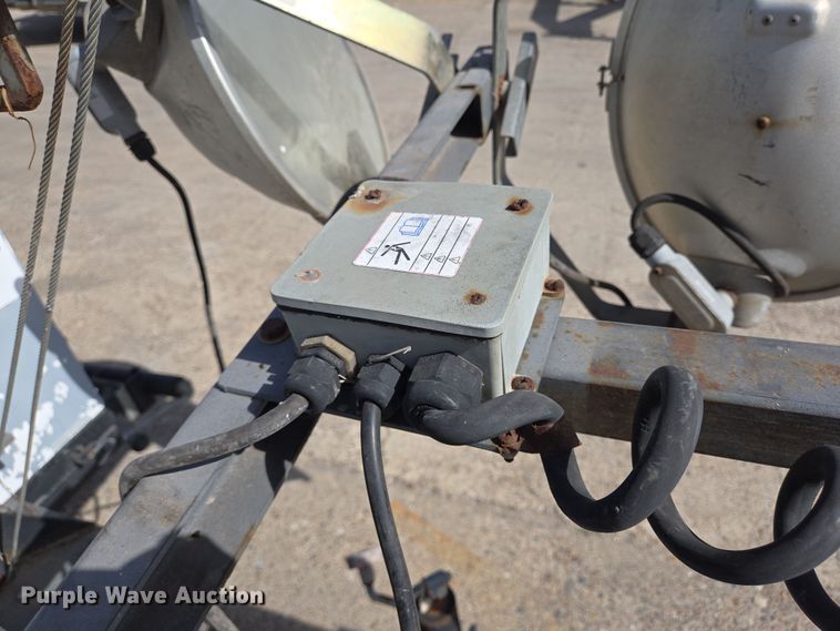 image for item EQ2579 2012 Magnum MLT3060M light plant