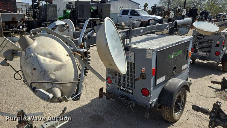 image for item EQ2580 2011 Magnum MLT3060M light plant