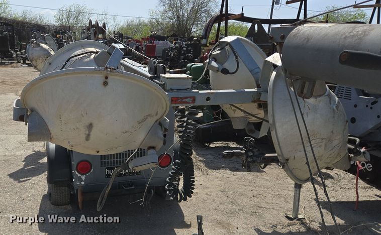 image for item EQ2580 2011 Magnum MLT3060M light plant