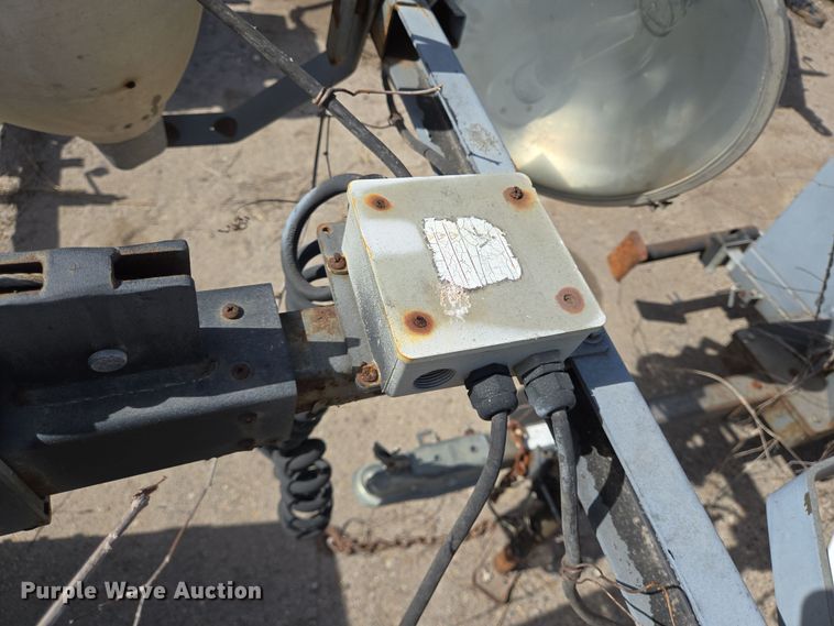 image for item EQ2580 2011 Magnum MLT3060M light plant