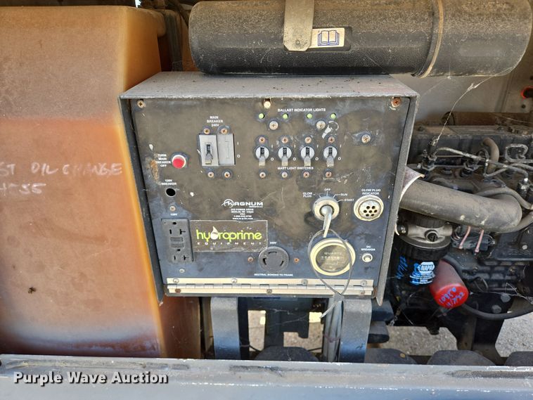 image for item EQ2580 2011 Magnum MLT3060M light plant