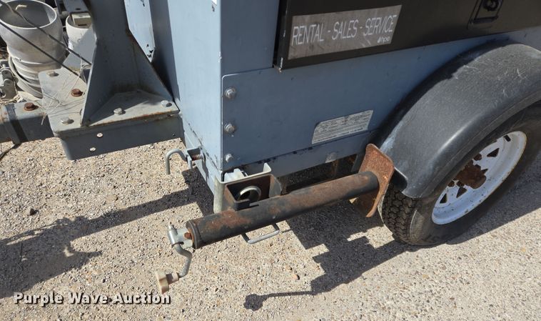 image for item EQ2581 2012 Magnum MLT3060K light plant