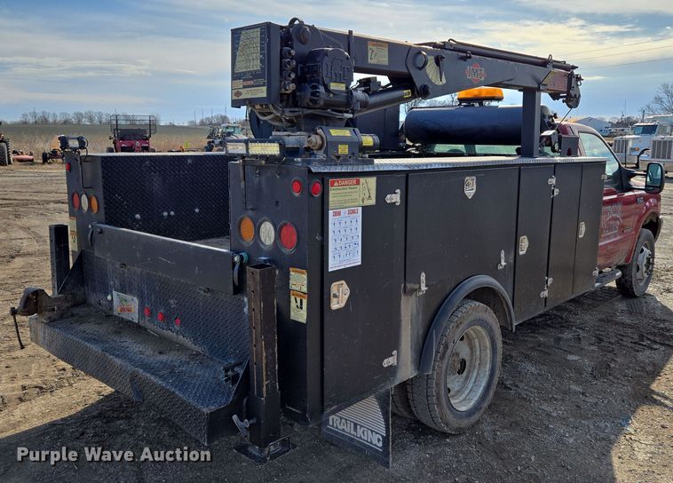 image for item EQ6716 2003 Ford F450 Super Duty  utility / service truck