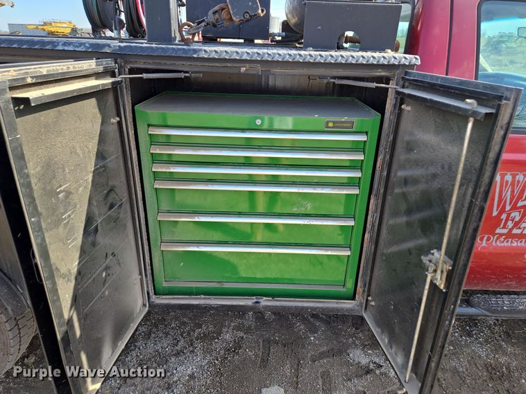 image for item EQ6716 2003 Ford F450 Super Duty  utility / service truck