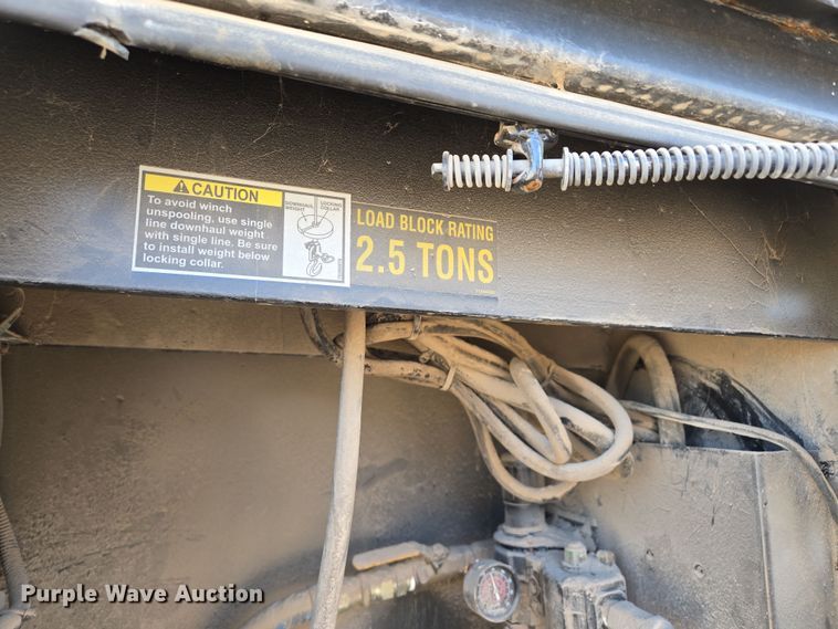 image for item EQ6716 2003 Ford F450 Super Duty  utility / service truck