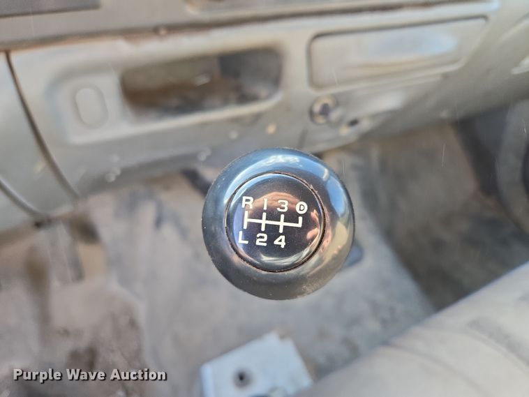 image for item EQ6716 2003 Ford F450 Super Duty  utility / service truck