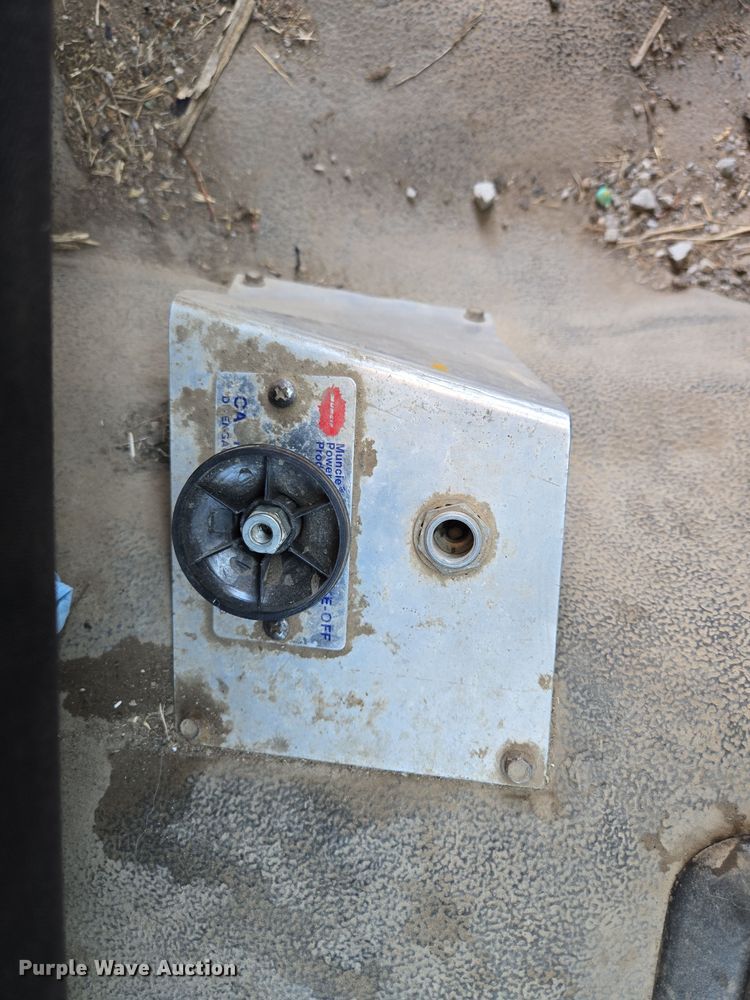 image for item EQ6716 2003 Ford F450 Super Duty  utility / service truck