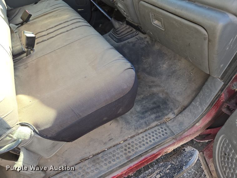 image for item EQ6716 2003 Ford F450 Super Duty  utility / service truck