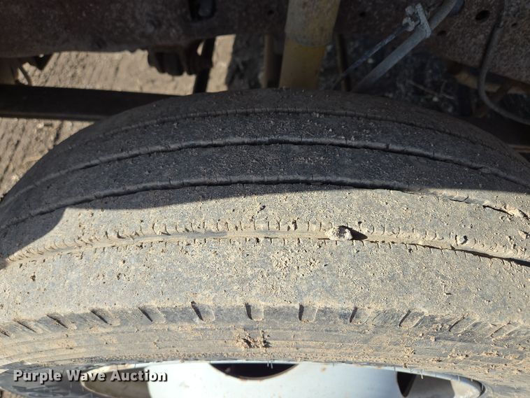 image for item EQ6716 2003 Ford F450 Super Duty  utility / service truck