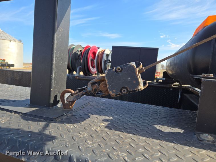 image for item EQ6716 2003 Ford F450 Super Duty  utility / service truck