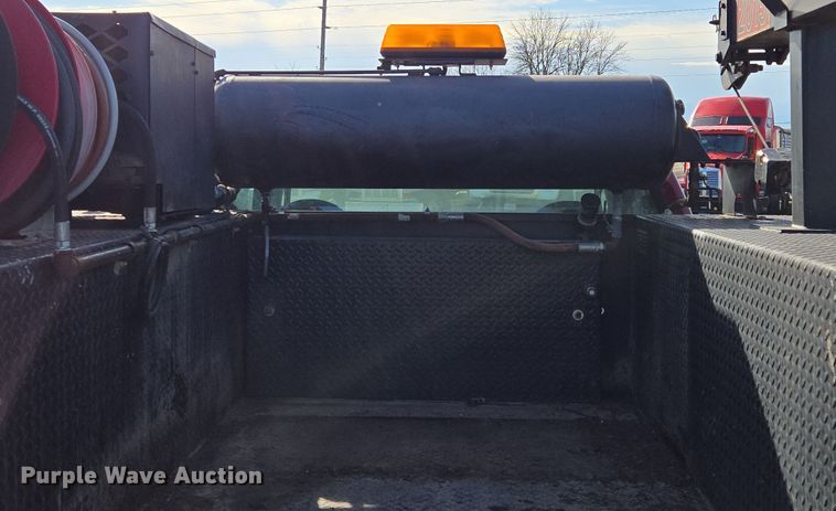 image for item EQ6716 2003 Ford F450 Super Duty  utility / service truck