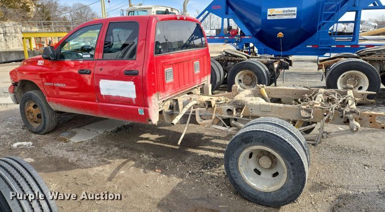 image for item EQ6778 2003 Dodge  Ram 3500 Quad Cab pickup truck cab and chassis
