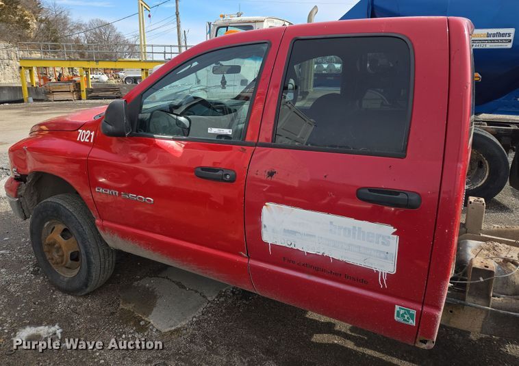 image for item EQ6778 2003 Dodge  Ram 3500 Quad Cab pickup truck cab and chassis