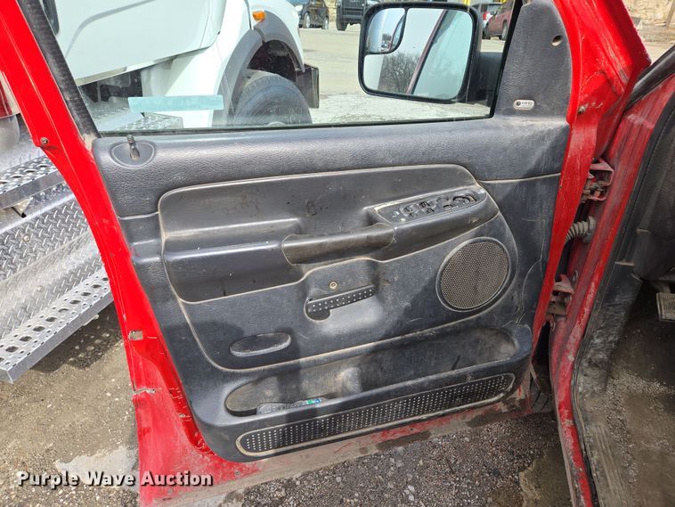 image for item EQ6778 2003 Dodge  Ram 3500 Quad Cab pickup truck cab and chassis