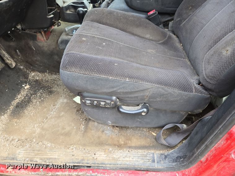 image for item EQ6778 2003 Dodge  Ram 3500 Quad Cab pickup truck cab and chassis