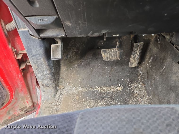 image for item EQ6778 2003 Dodge  Ram 3500 Quad Cab pickup truck cab and chassis