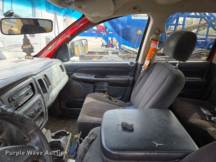 image for item EQ6778 2003 Dodge  Ram 3500 Quad Cab pickup truck cab and chassis