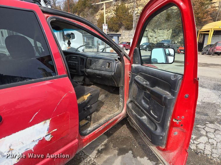 image for item EQ6778 2003 Dodge  Ram 3500 Quad Cab pickup truck cab and chassis