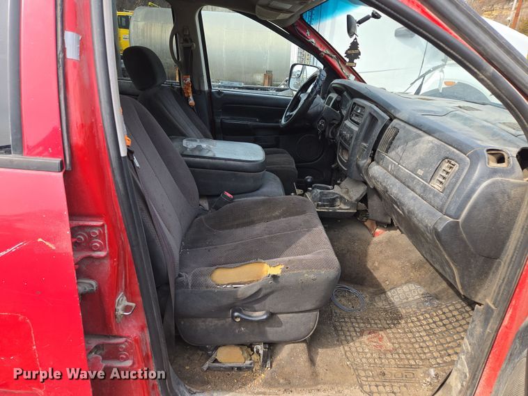 image for item EQ6778 2003 Dodge  Ram 3500 Quad Cab pickup truck cab and chassis