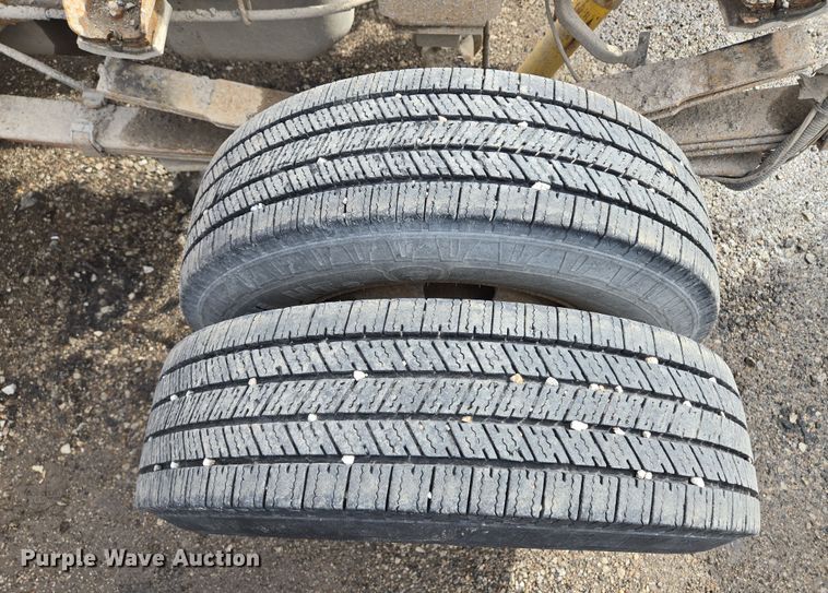 image for item EQ6778 2003 Dodge  Ram 3500 Quad Cab pickup truck cab and chassis