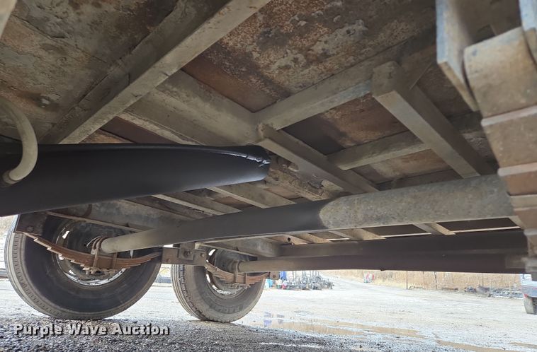 image for item EQ6780 2006 PJ Trailer dump trailer